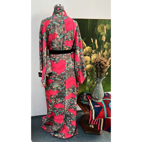 Vintage Pink floral cloud motif kimono - Picture 10 of 10